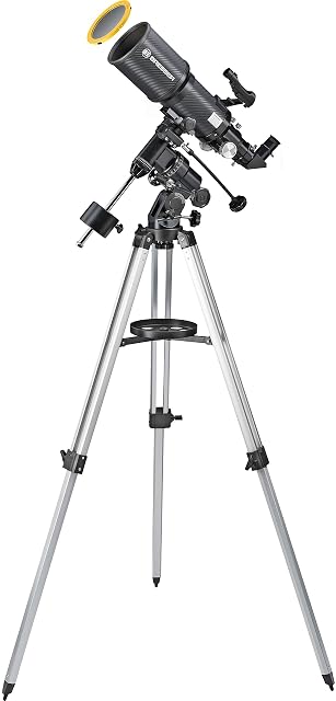 Bresser Polaris 102/460 sulla sua montatura EQ-3 con il filtro solare frontale montato